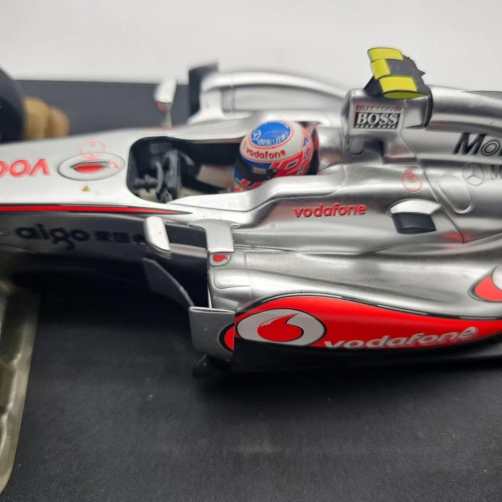 Jenson Button #4 Vodafone McLaren Mercedes Formula 1 1:18 scale display model